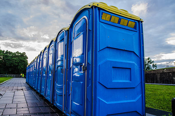 Portable Toilet Options We Offer in Oak Point, TX